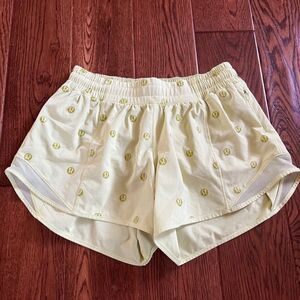 Lululemon Hotty Hot Short II *Long 4" Polka Dot Logo Lemon Vibe Matte Green Foil